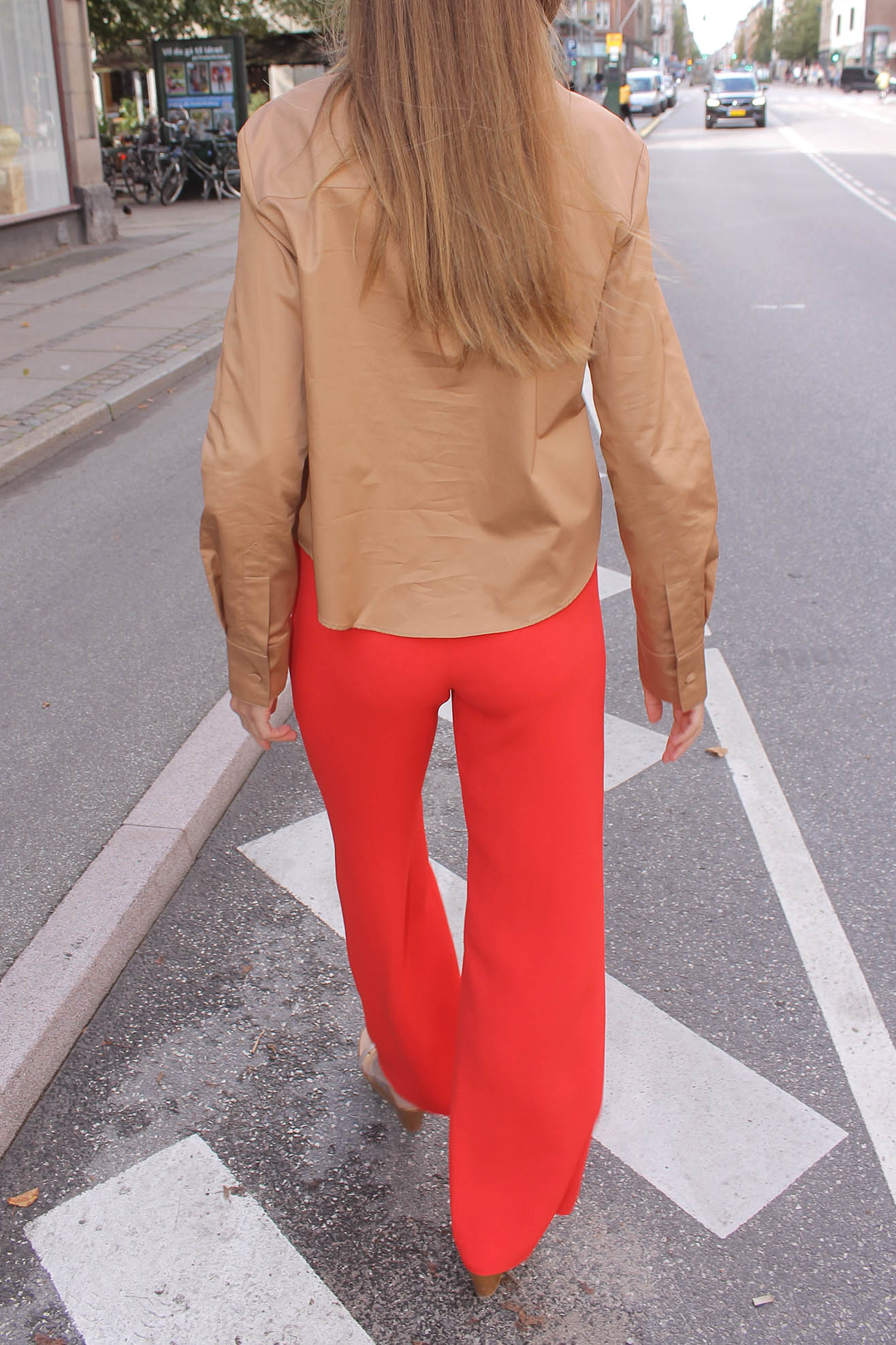 MR. LARKIN, Alex Pant, Lipstick