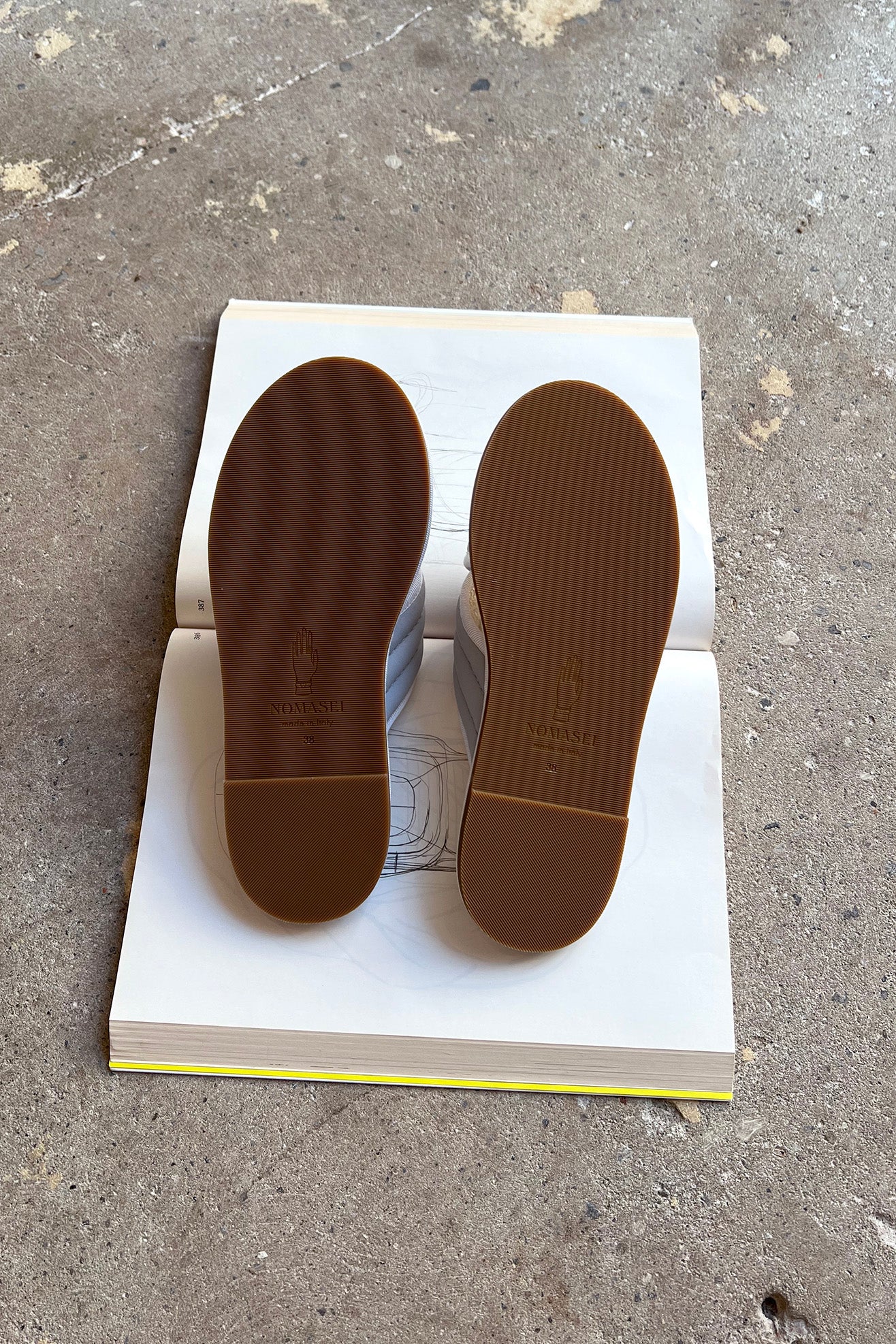 Nomasei x MR. LARKIN, Hotel de la Plage Mule, Ice Blue